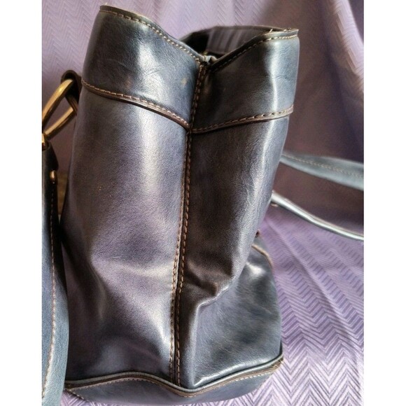 Liz Claiborne Blue Handbag Gold Hardware - Picture 5 of 7